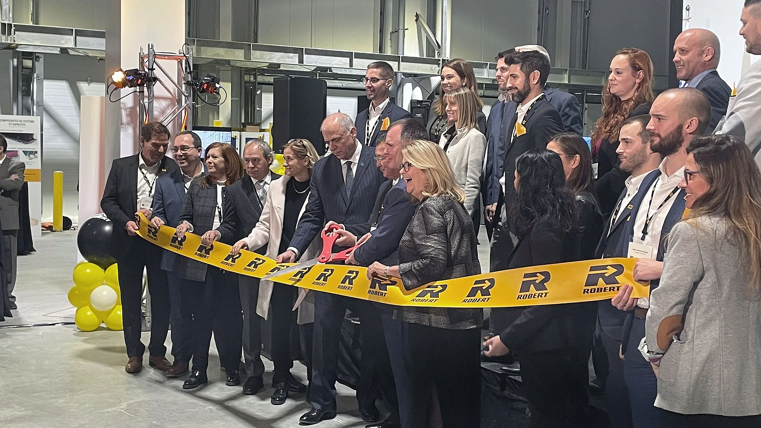 20231116 couverture visite entrepot groupe robert acq camionnage